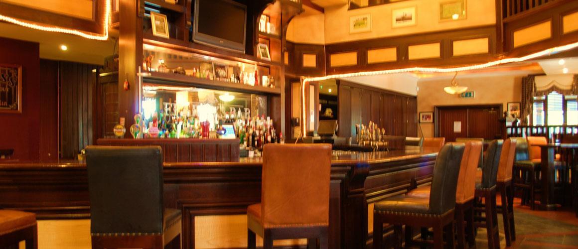 Feerick'S Hotel Rathowen Екстериор снимка